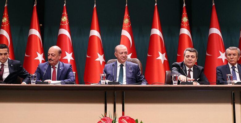 Erdoğan açıkladı; asgari ücretliden alınan bu vergiler kaldırıldı